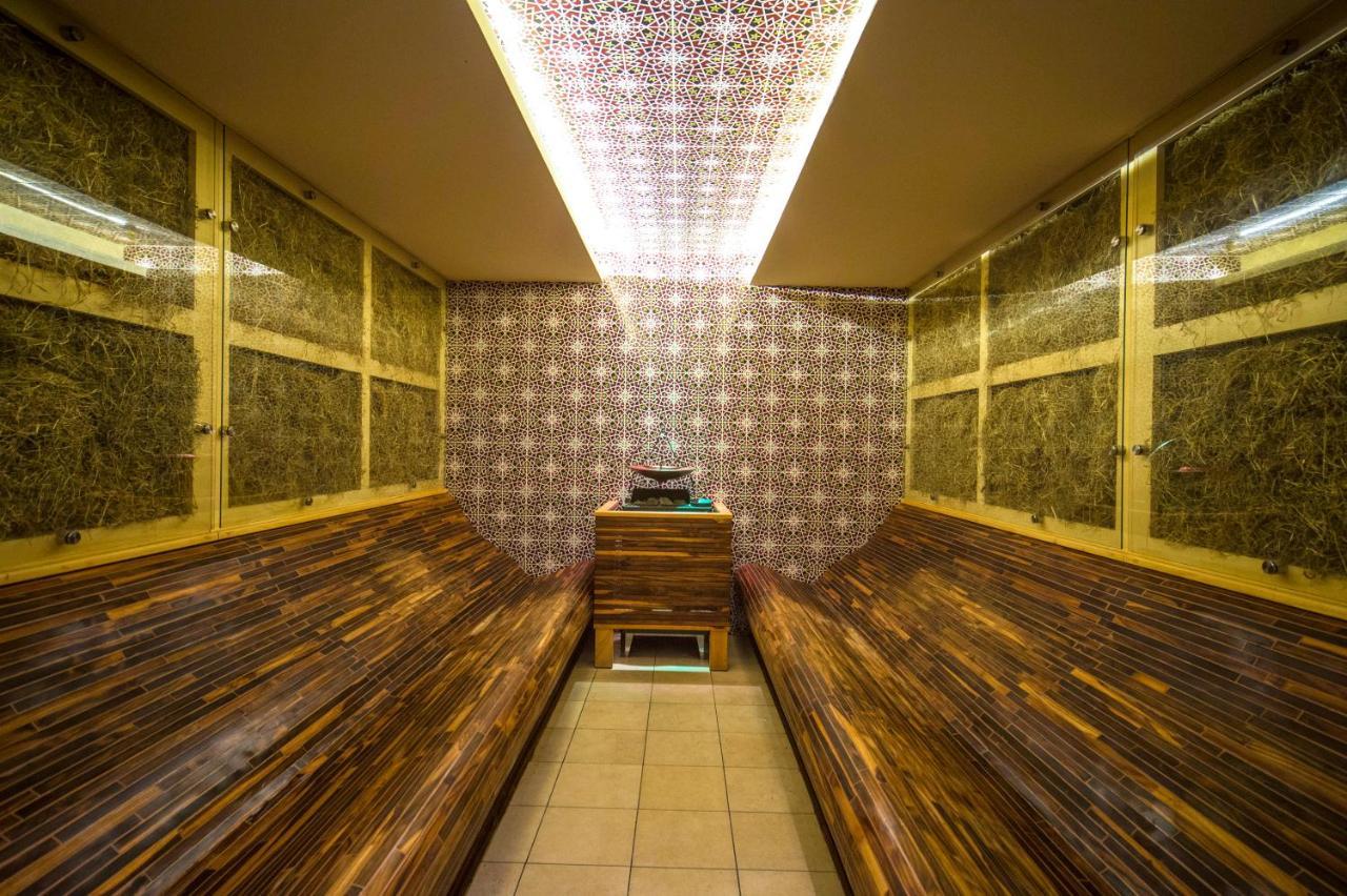 Meses Shiraz Hotel Superior-Adults Only 에게르잘록 외부 사진
