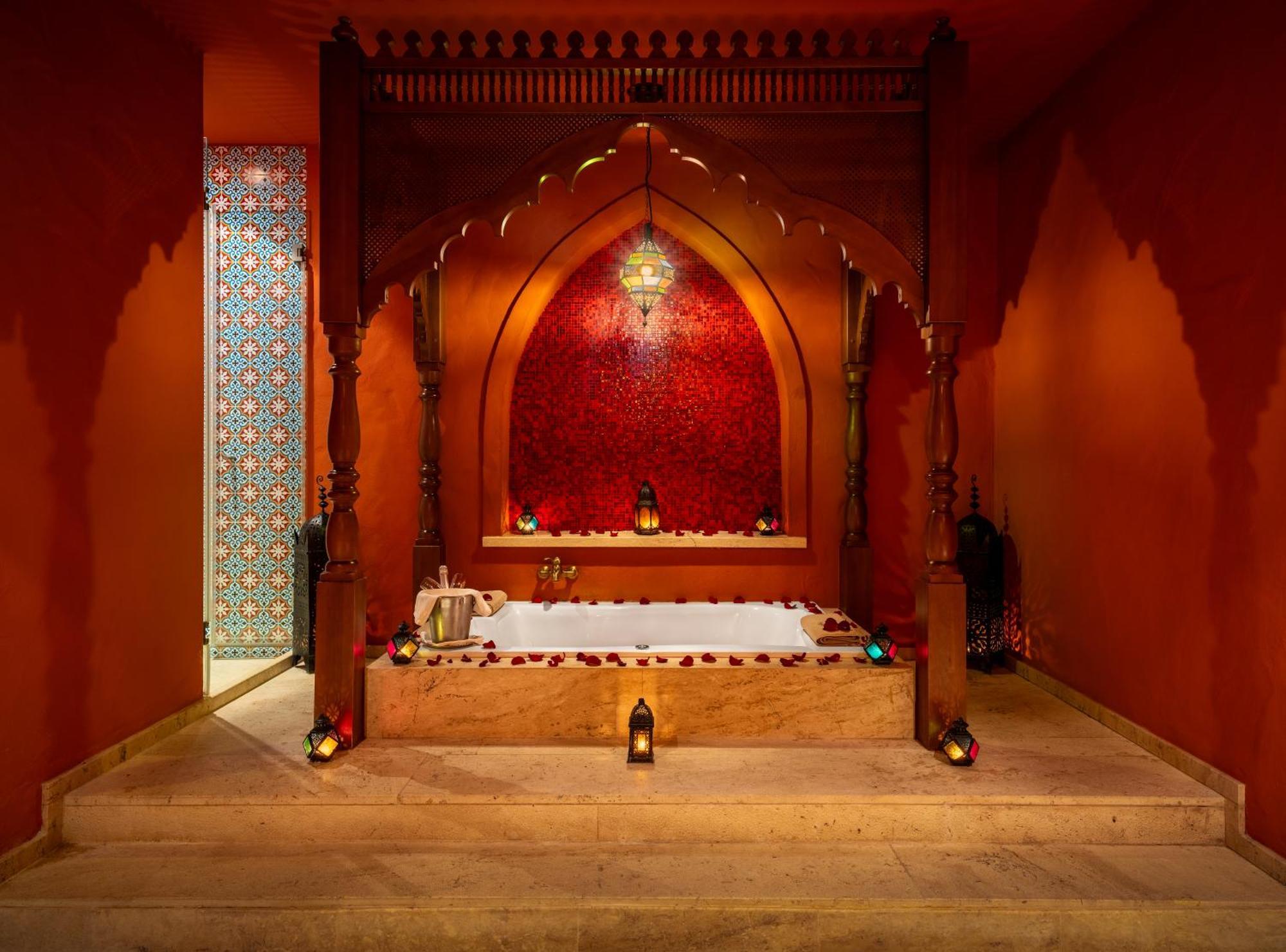 Meses Shiraz Hotel Superior-Adults Only 에게르잘록 외부 사진